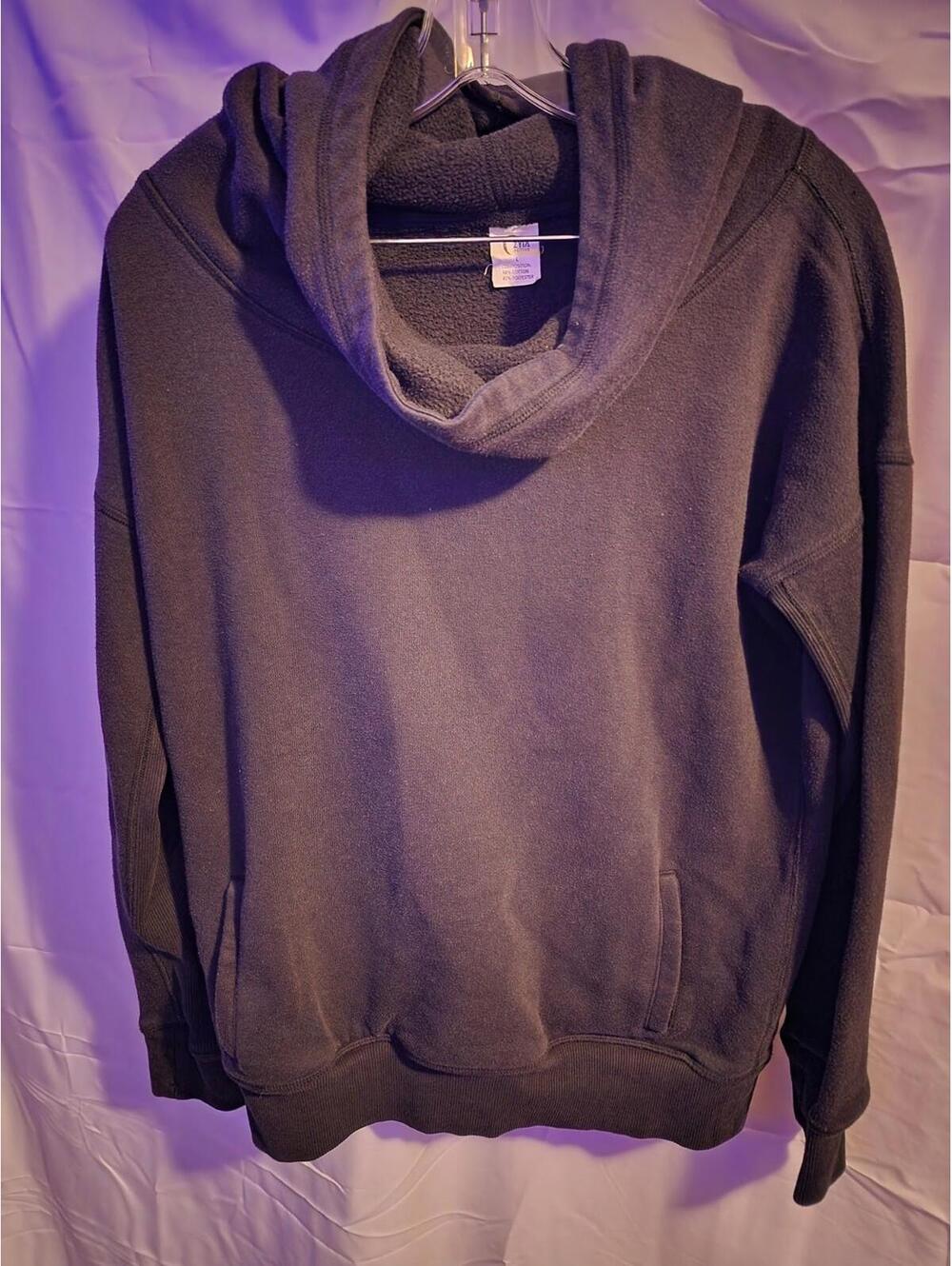 Zyia Active Womens Size Large Black Sweatshirt. Midweight